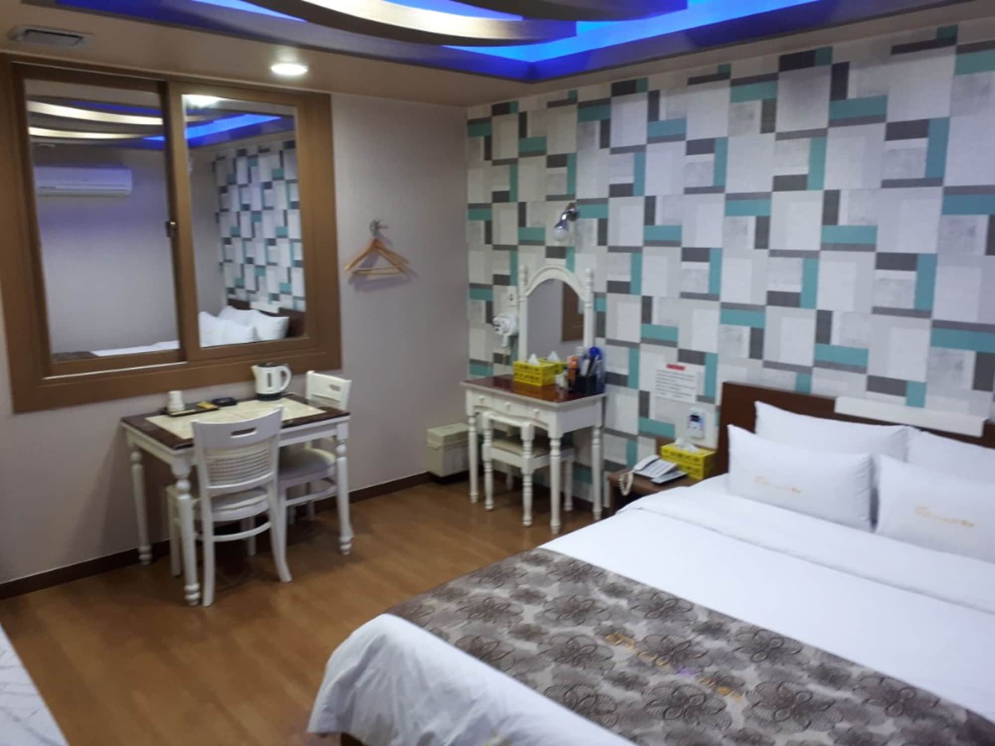 Tiffany Motel Мокпхо Екстер'єр фото
